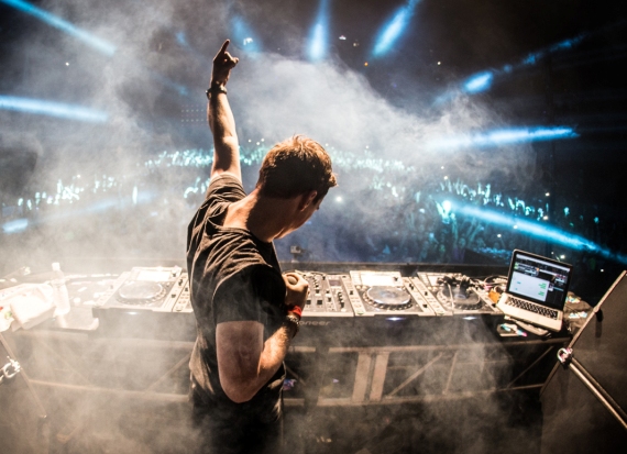 Dj Hardwell in Action